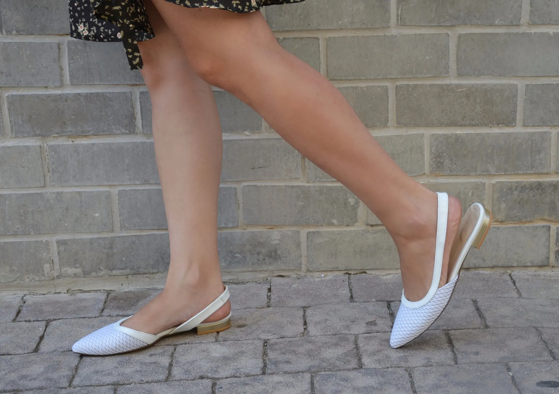 #15 White & White Flats