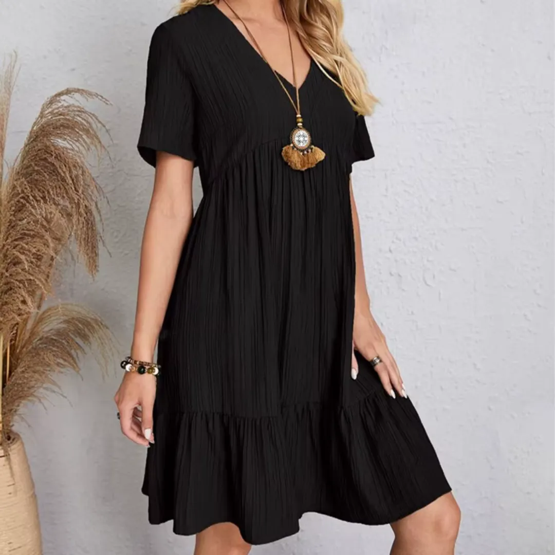 Audrey | Flowing & flattering pleated dress