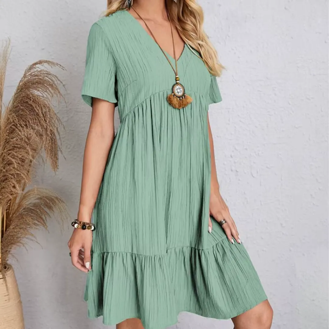 Audrey | Flowing & flattering pleated dress