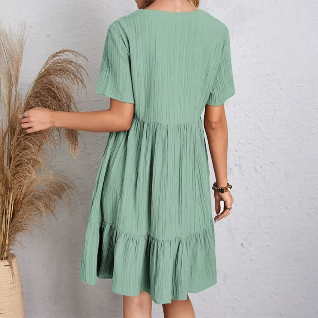 Audrey | Flowing & flattering pleated dress