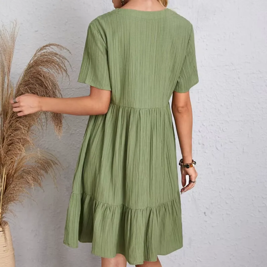 Audrey | Flowing & flattering pleated dress