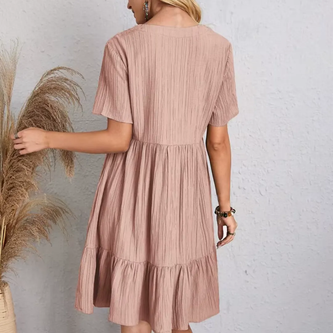 Audrey | Flowing & flattering pleated dress