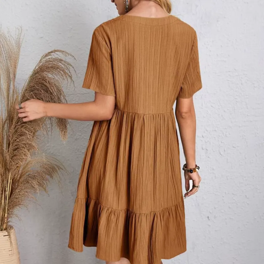 Audrey | Flowing & flattering pleated dress