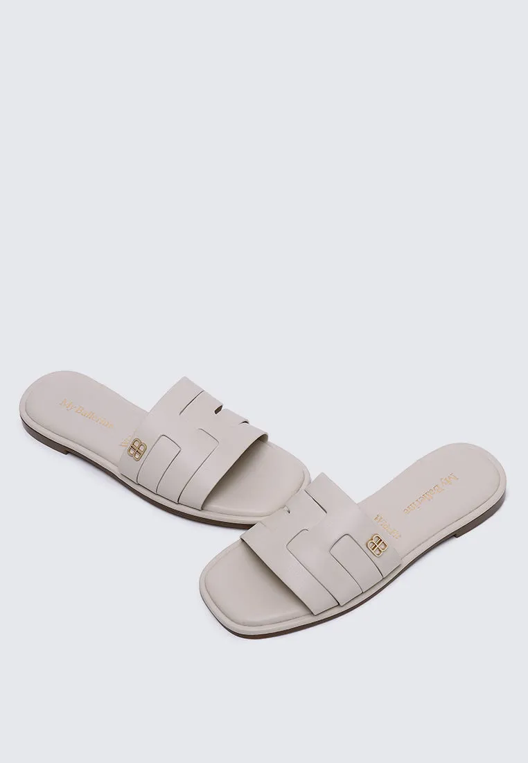 Bobi Comfy Sandal In Almond