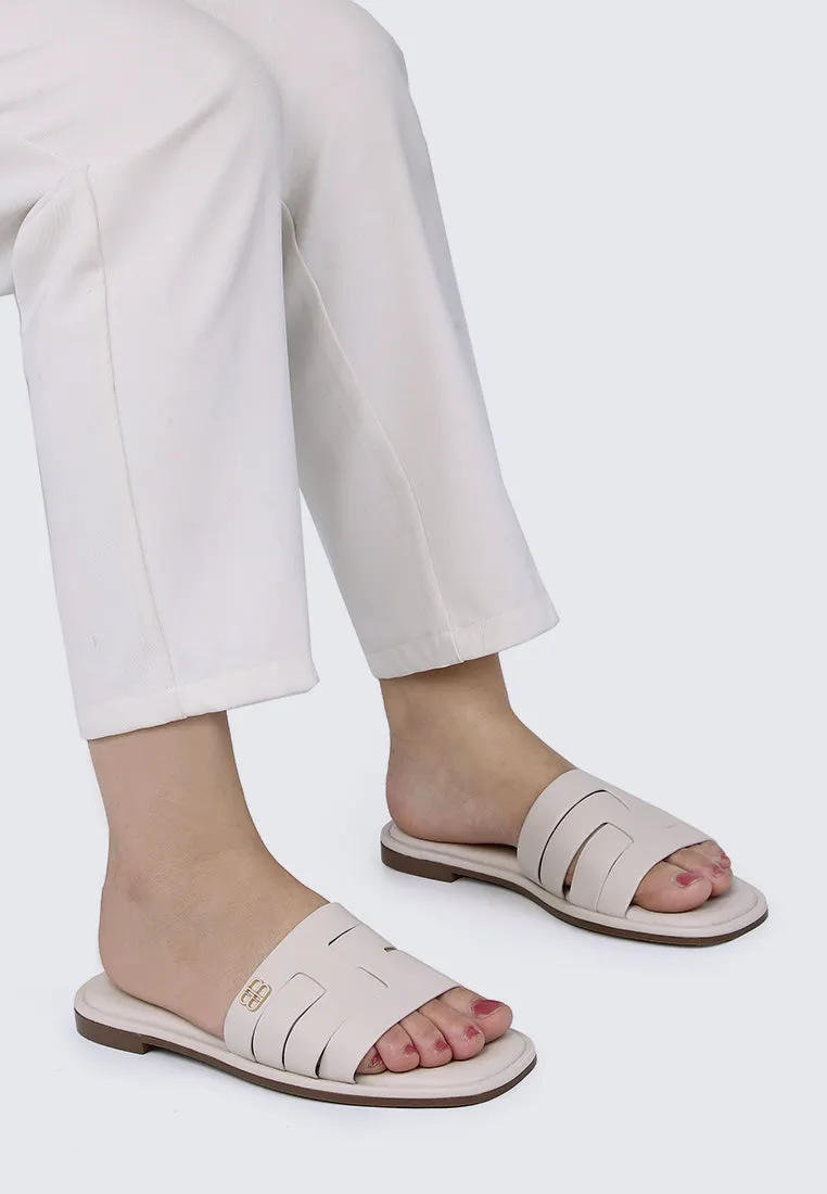 Bobi Comfy Sandal In Almond