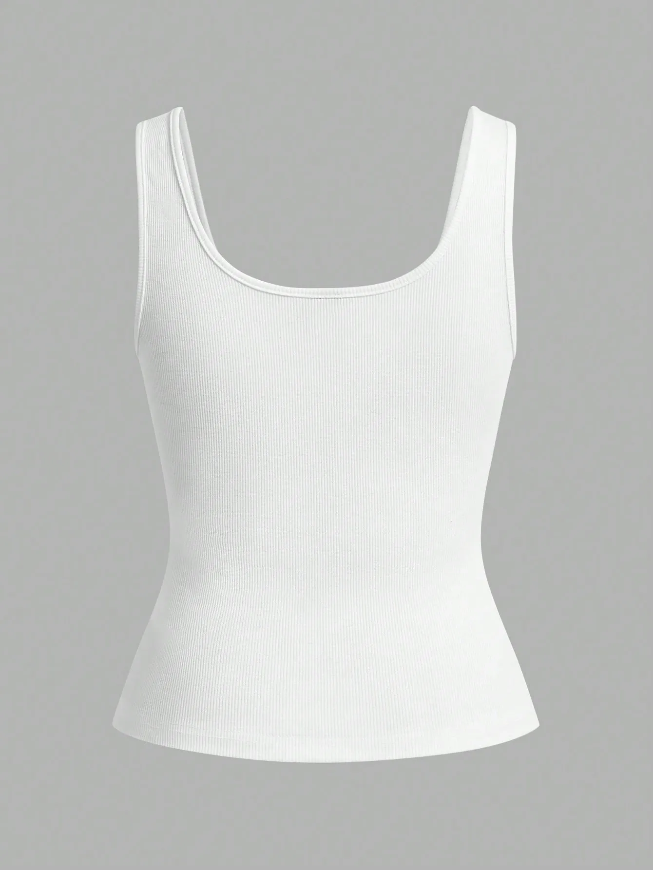 Camiseta sin mangas blanca versátil