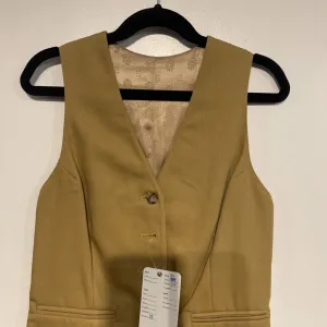 Carl Meyers Olive Vest