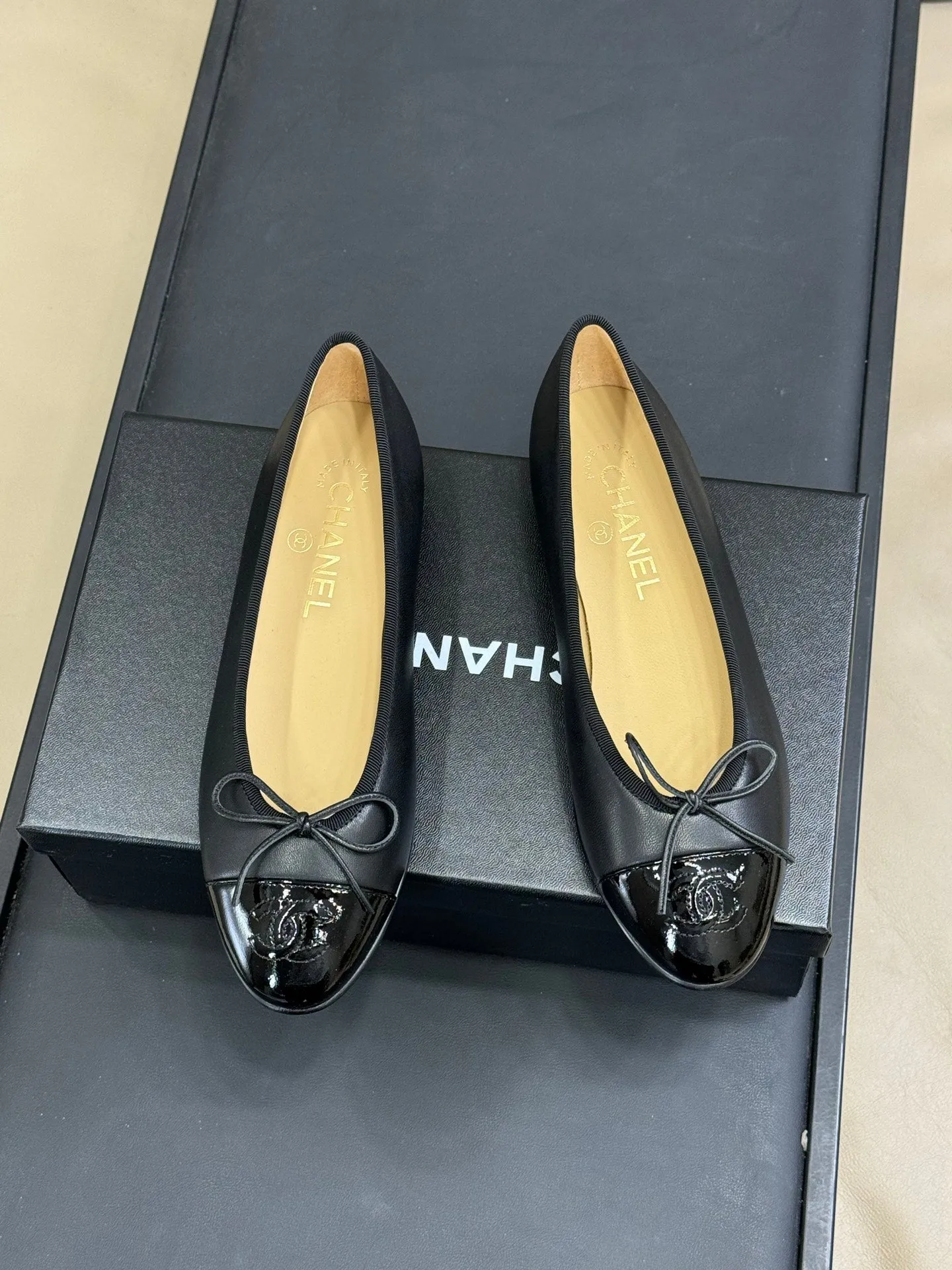 CC Classic Ballet Flats Black Beige Lambskin 282274