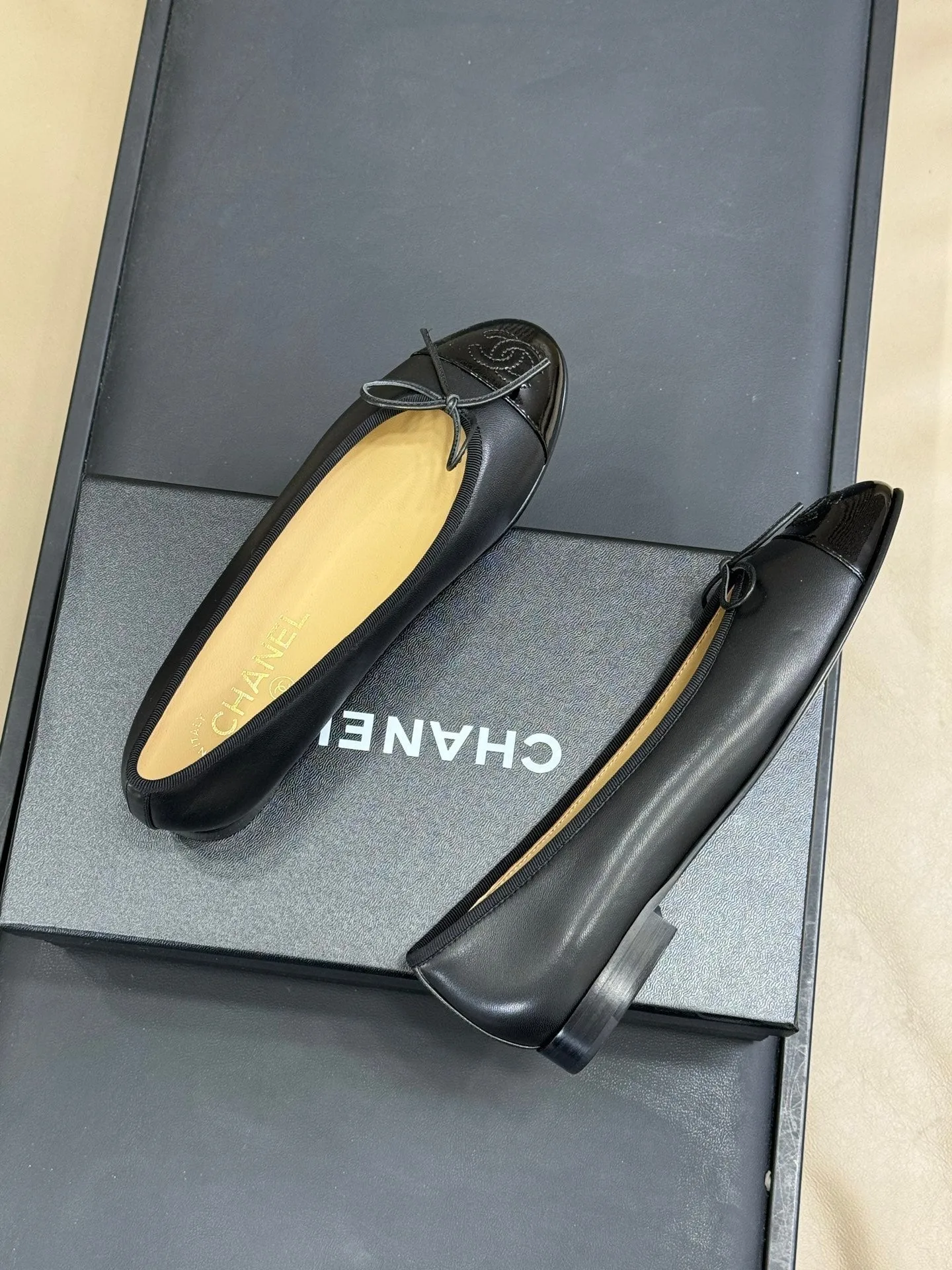 CC Classic Ballet Flats Black Beige Lambskin 282274