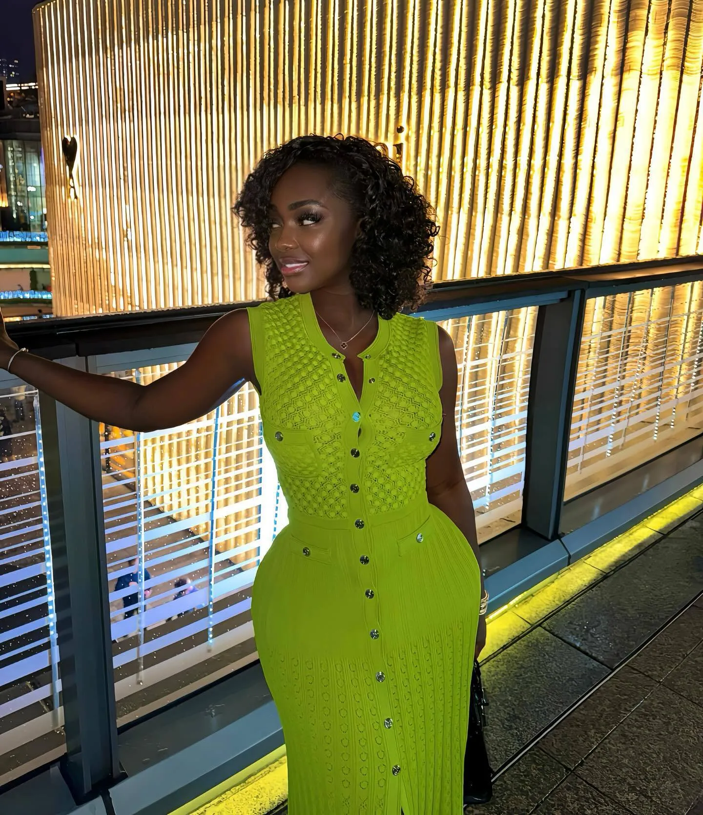 Chic Button-Front Sleeveless Hollow Knit Midi Dress
