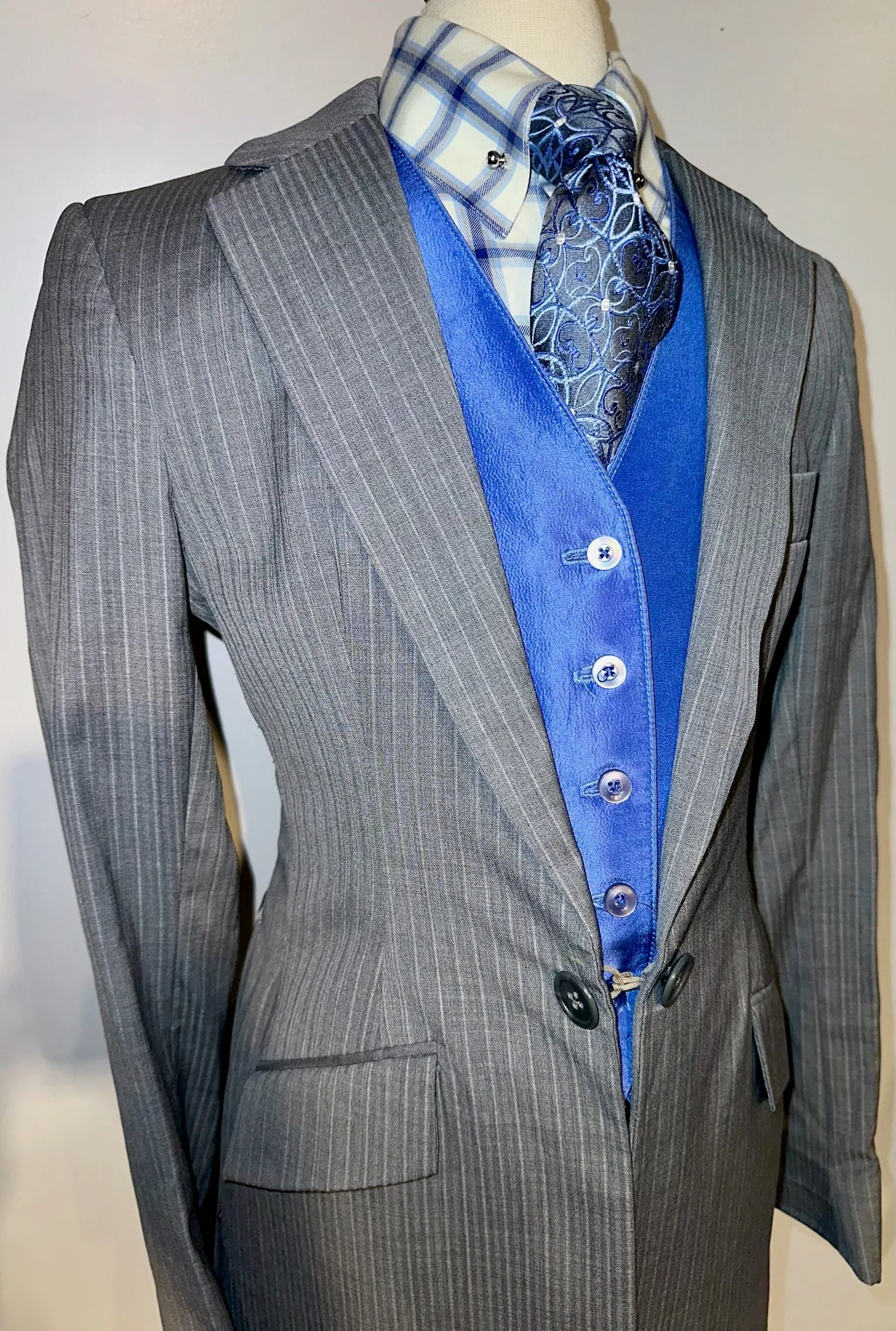 DeRegnaucourt, Boys Day Suit