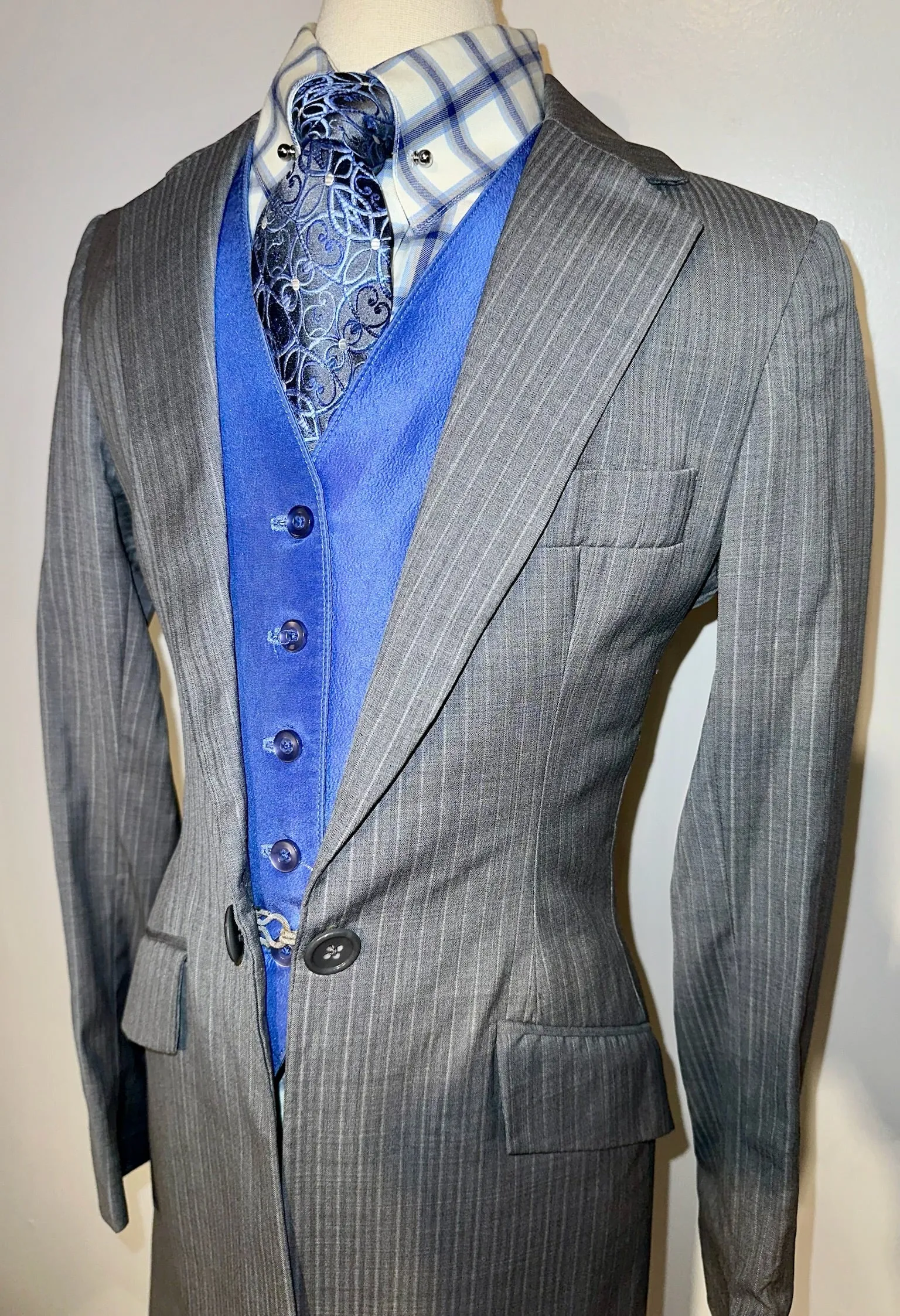 DeRegnaucourt, Boys Day Suit
