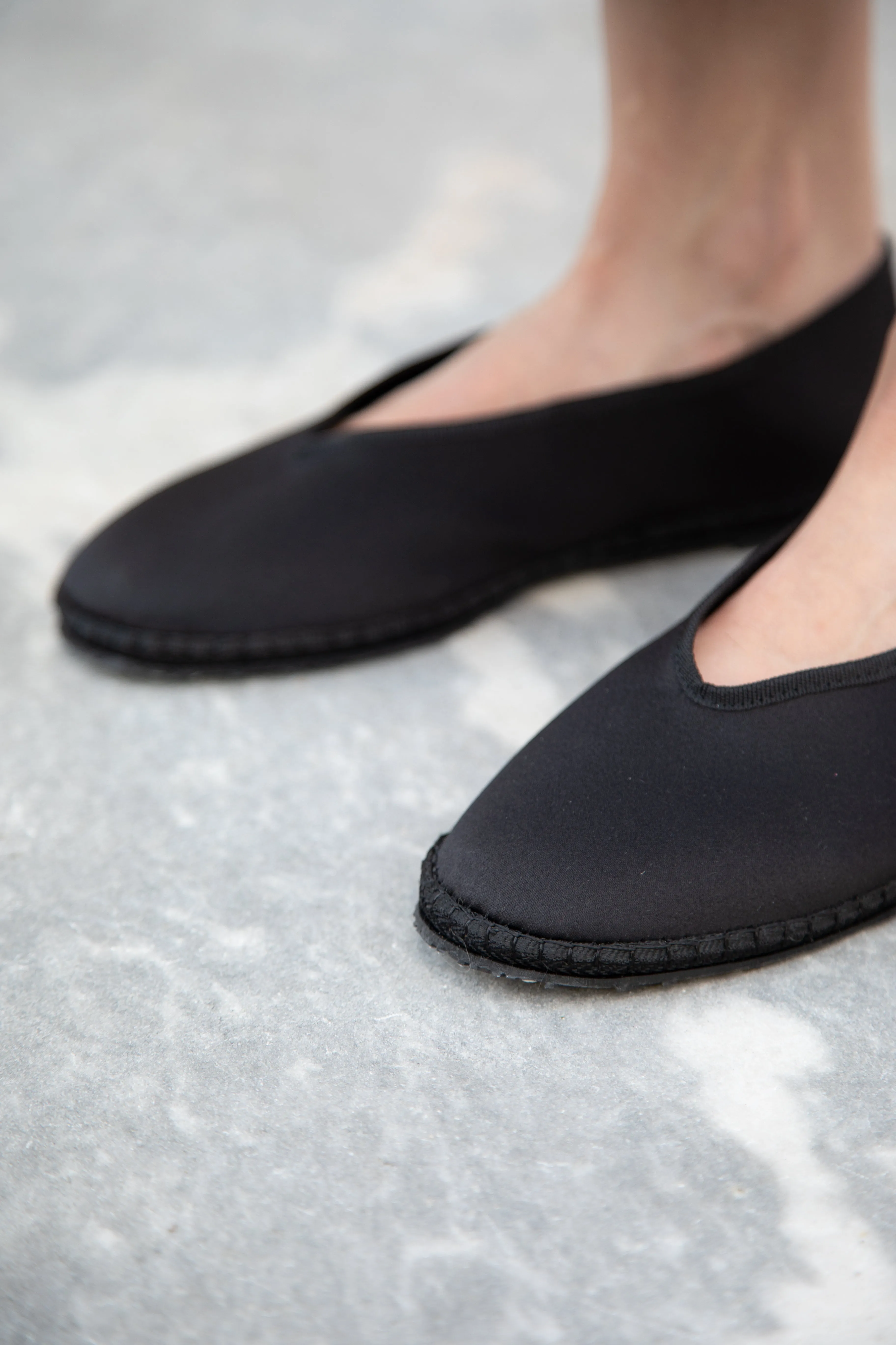 Drogheria Crivellini | Ballet Point Flats in Black Satin