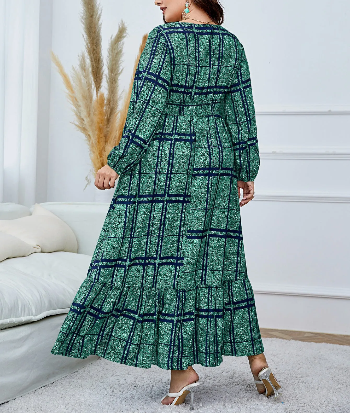 Elegant Flowing Plaid Print Maxi Dress with High Waist Design