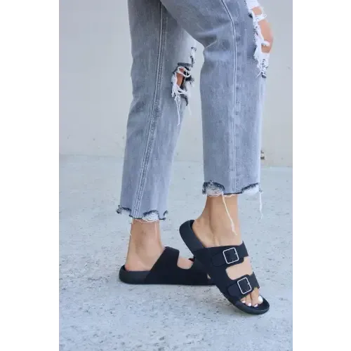 Forever Link Buckle Sandals