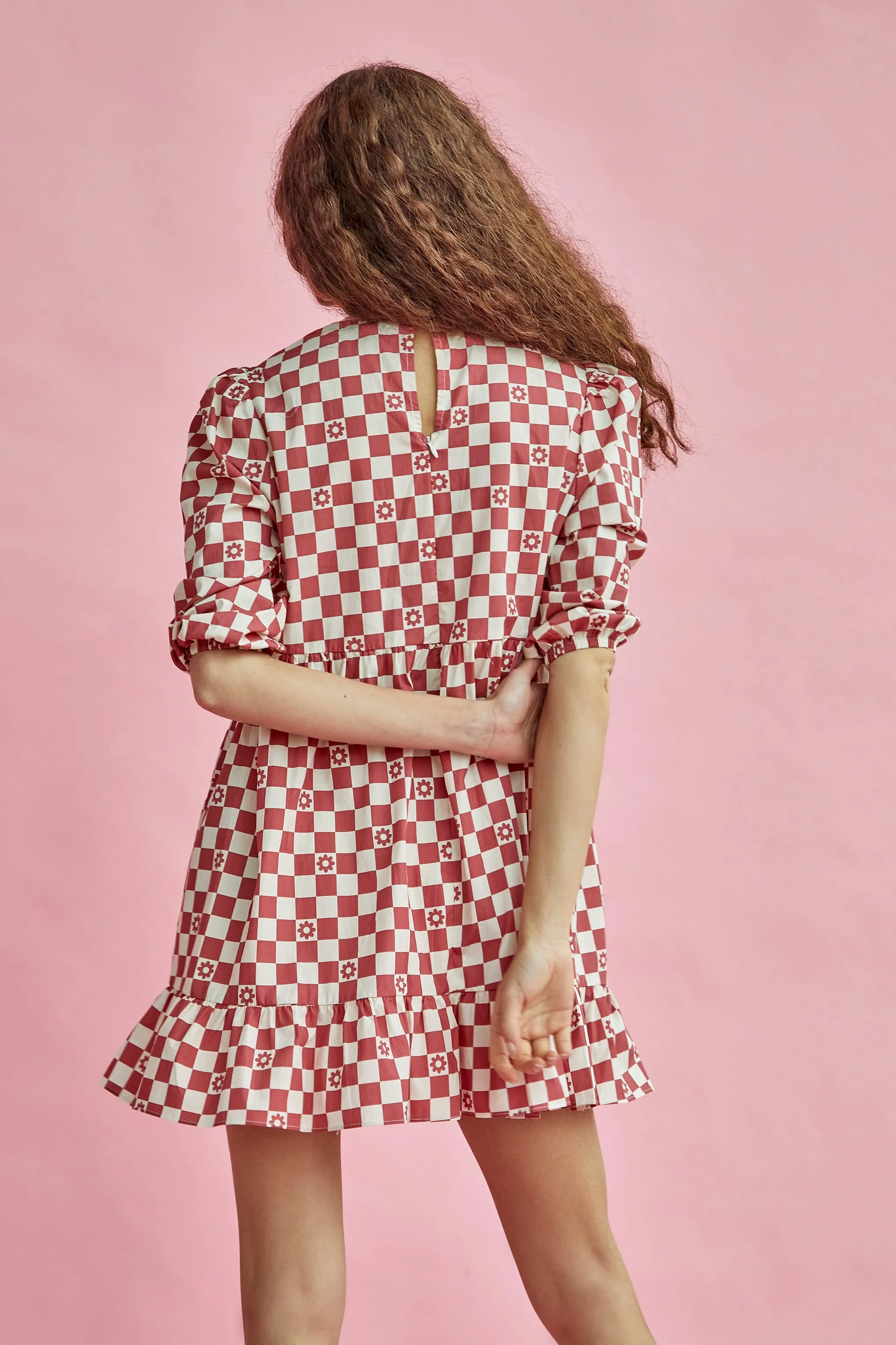 Glamorous Rose Checkerboard Flower Crew Neck Mini Dress