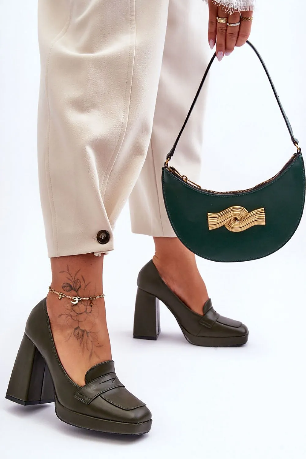 Heel pumps