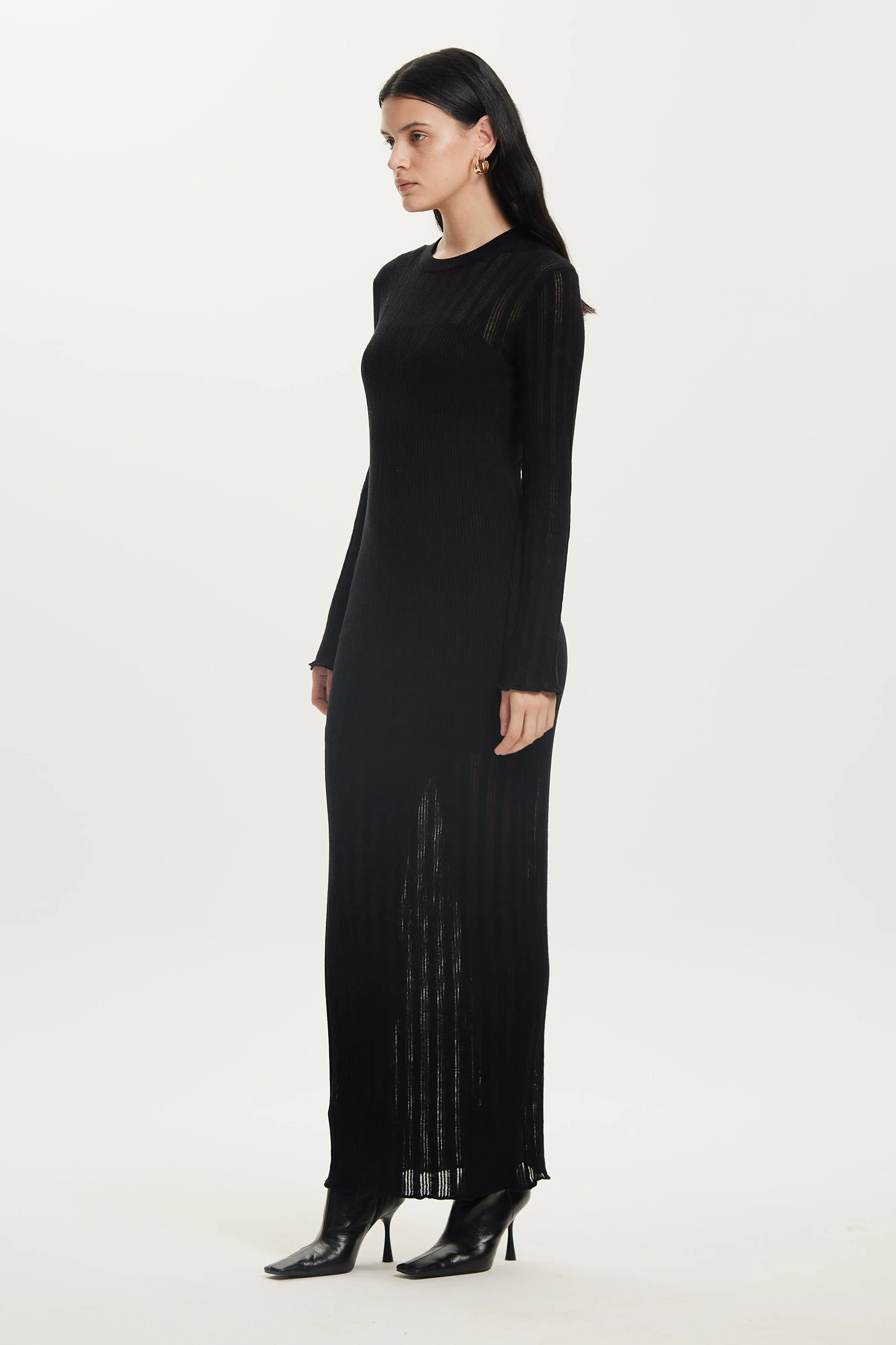 LINE UP KNIT MAXI DRESS | BLACK