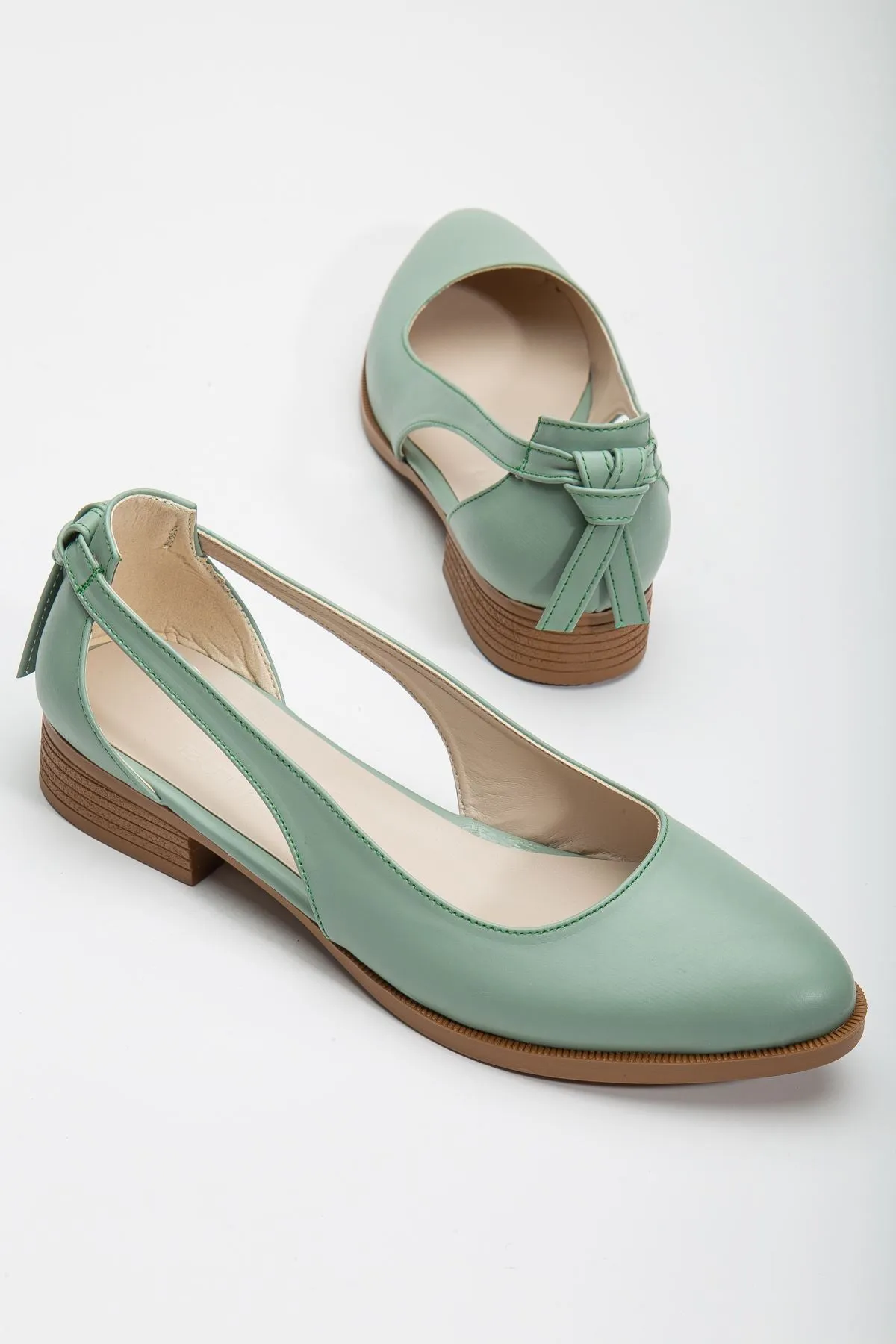 <tc>Chaussures Volpen en cuir à petit talon, couleur menthe</tc>