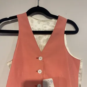 Peach Vest MTCU