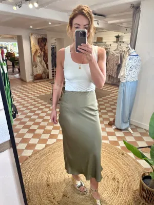 Sleek Midi Skirt - Khaki