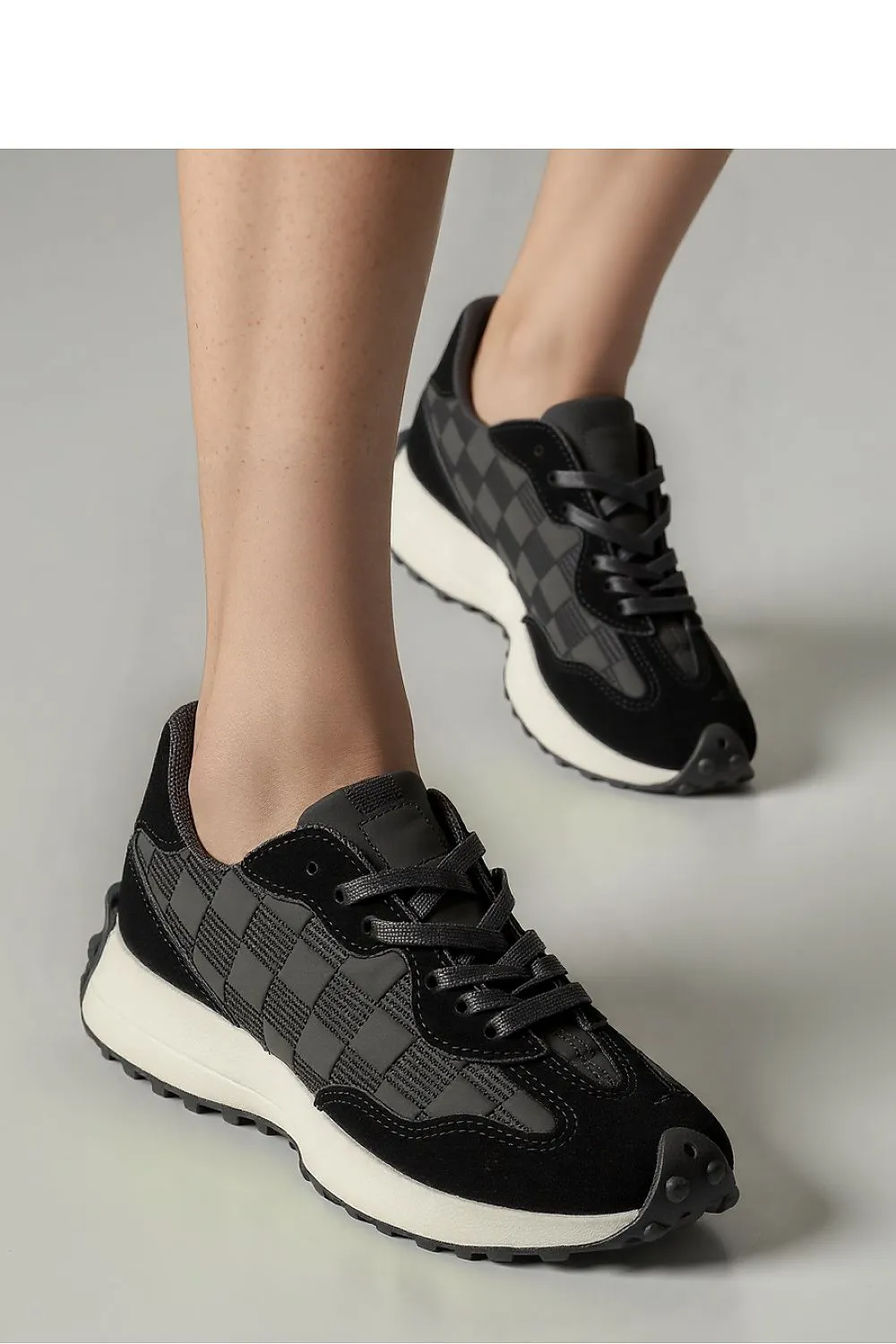 Sport Shoes Inello