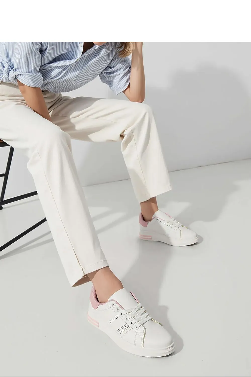 Sport Shoes Inello