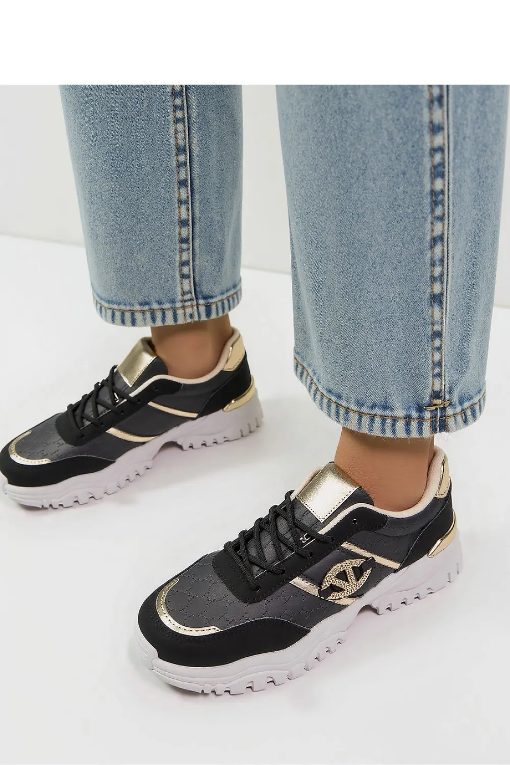 Sport Shoes Inello
