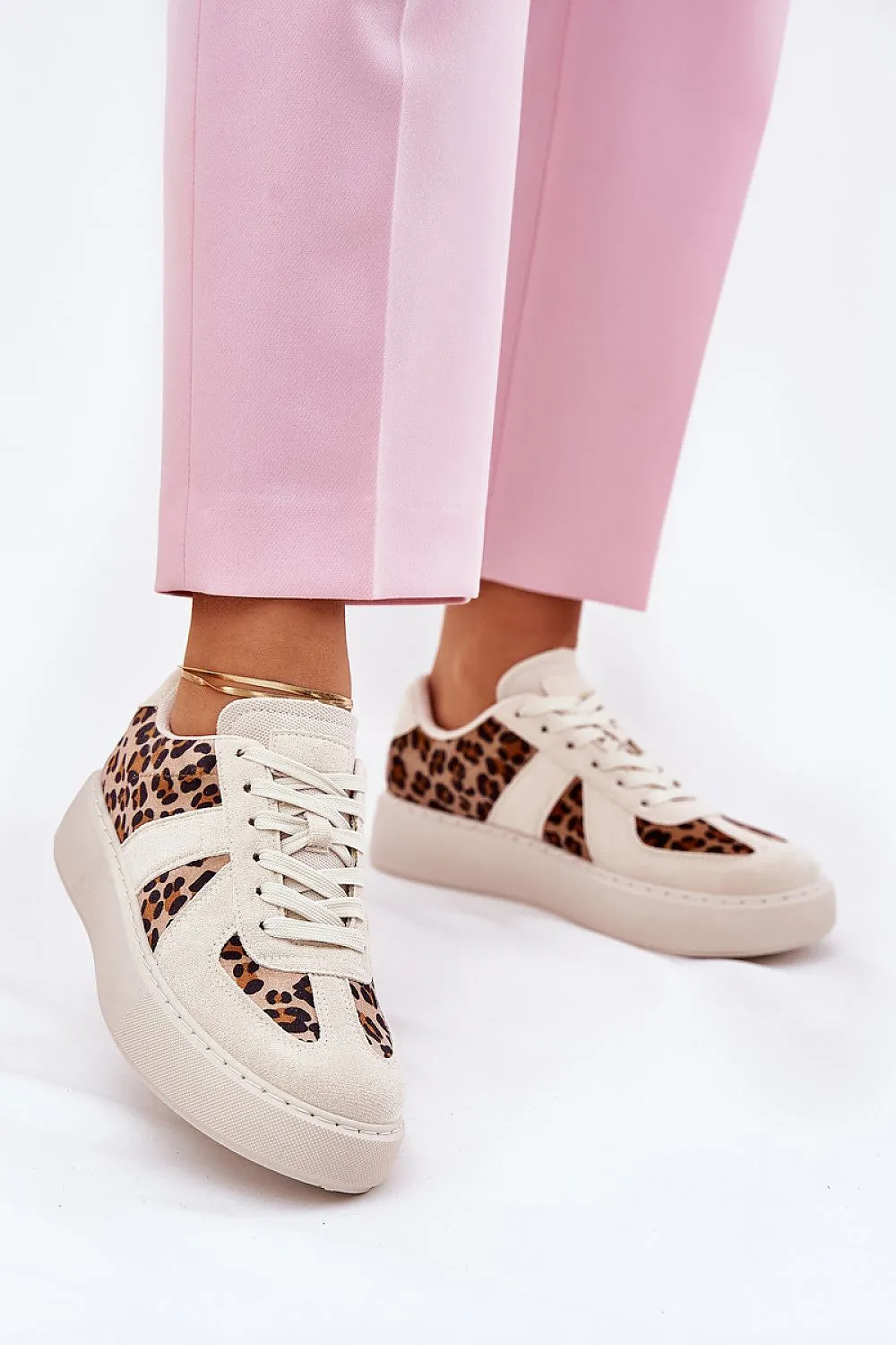 Sport Shoes Step in style