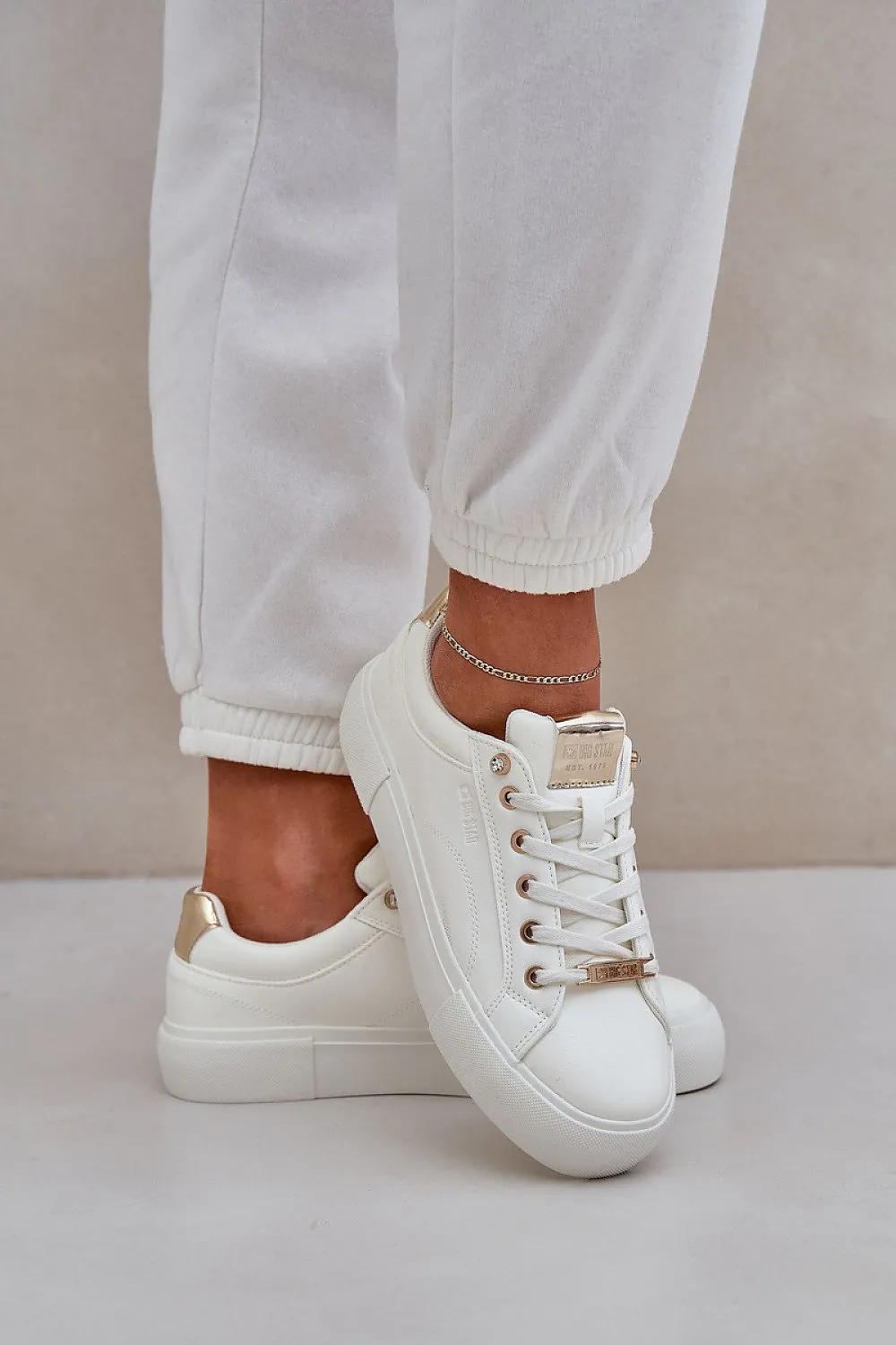 Sport Shoes