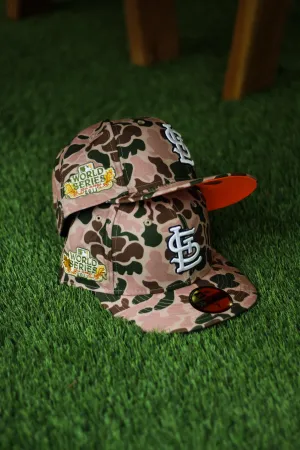 ST LOUIS CARDINALS DUCK CAMO FITTED W/ ORANGE UNDER VISOR