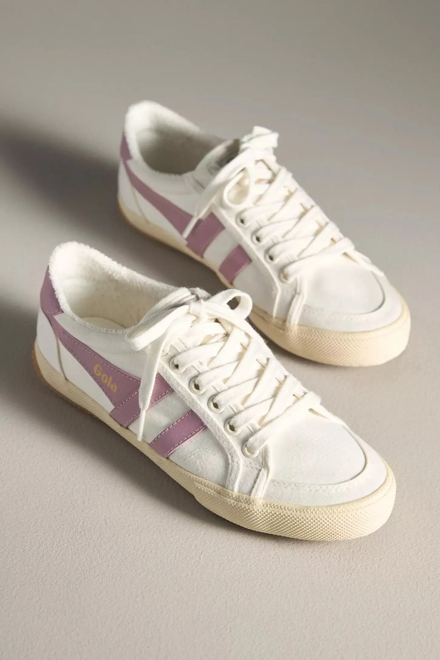 Stratus Plimsolls Sneaker in Off White/Candy