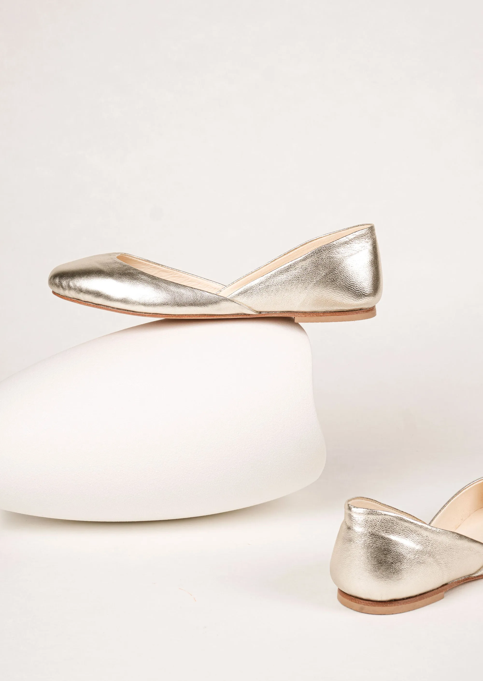 THEA BALLET FLATS – GOLD