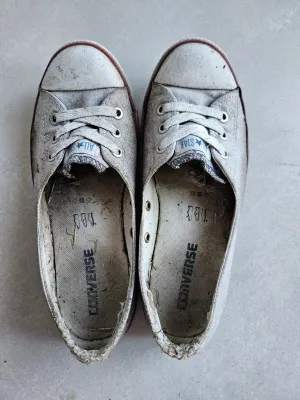 Trashed, vintage, Chuck Norris Converse - Size 5