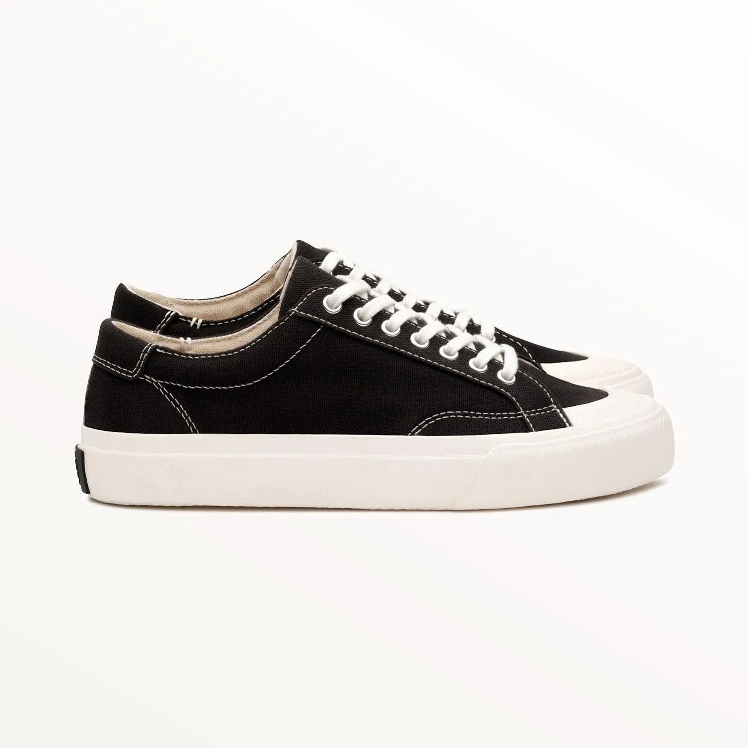Vier Black/White